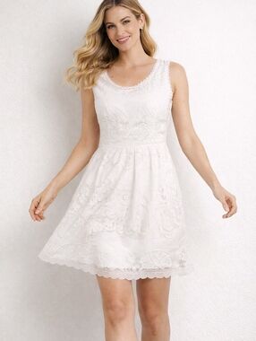 DEX WHITE LACE DRESS SIZE MEDIUM